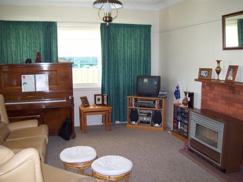 56 Tamara Crescent, INVERLOCH, Inverloch - Thumbnail 4
