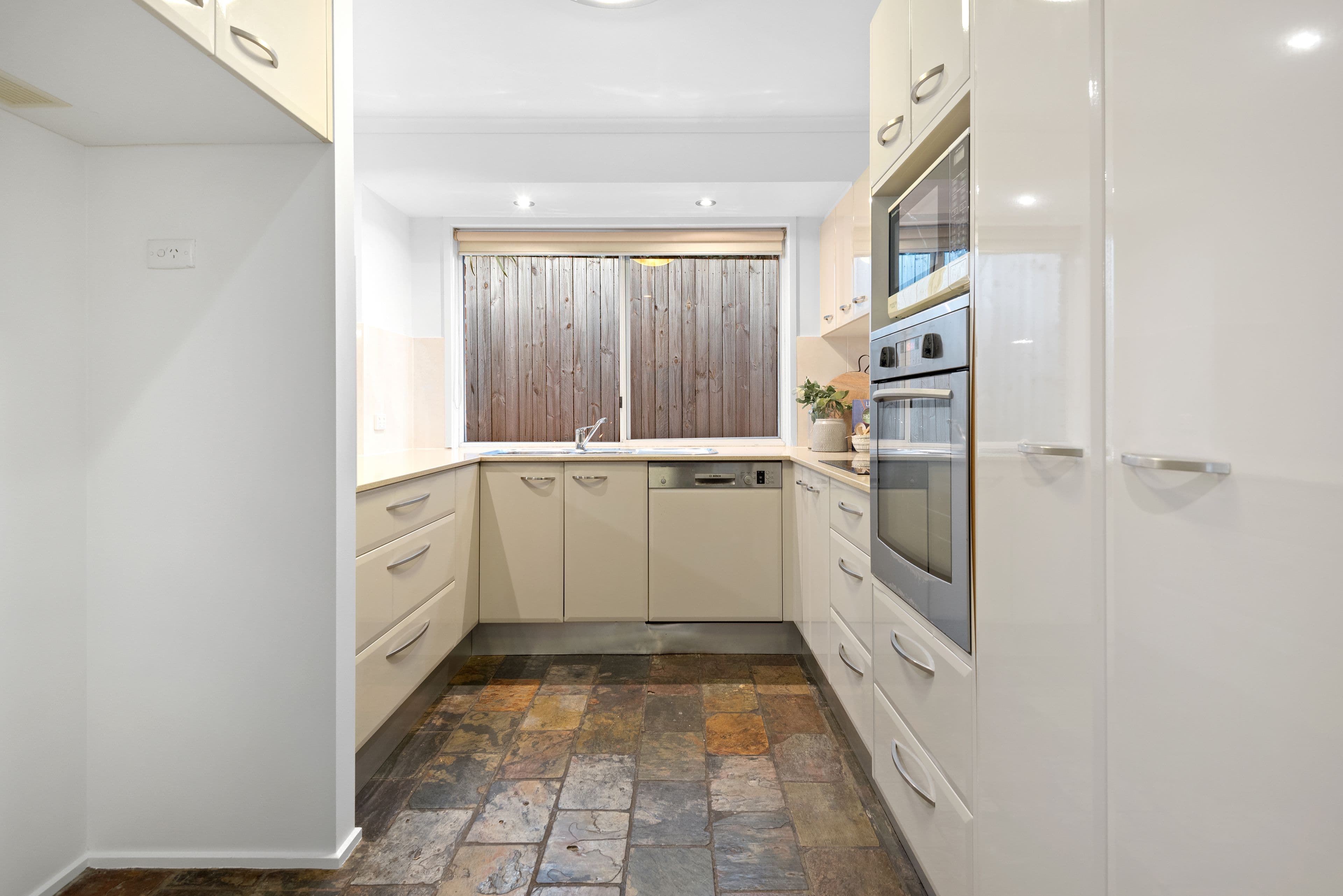 3 Elgin Mews, Cranbourne - Thumbnail 4