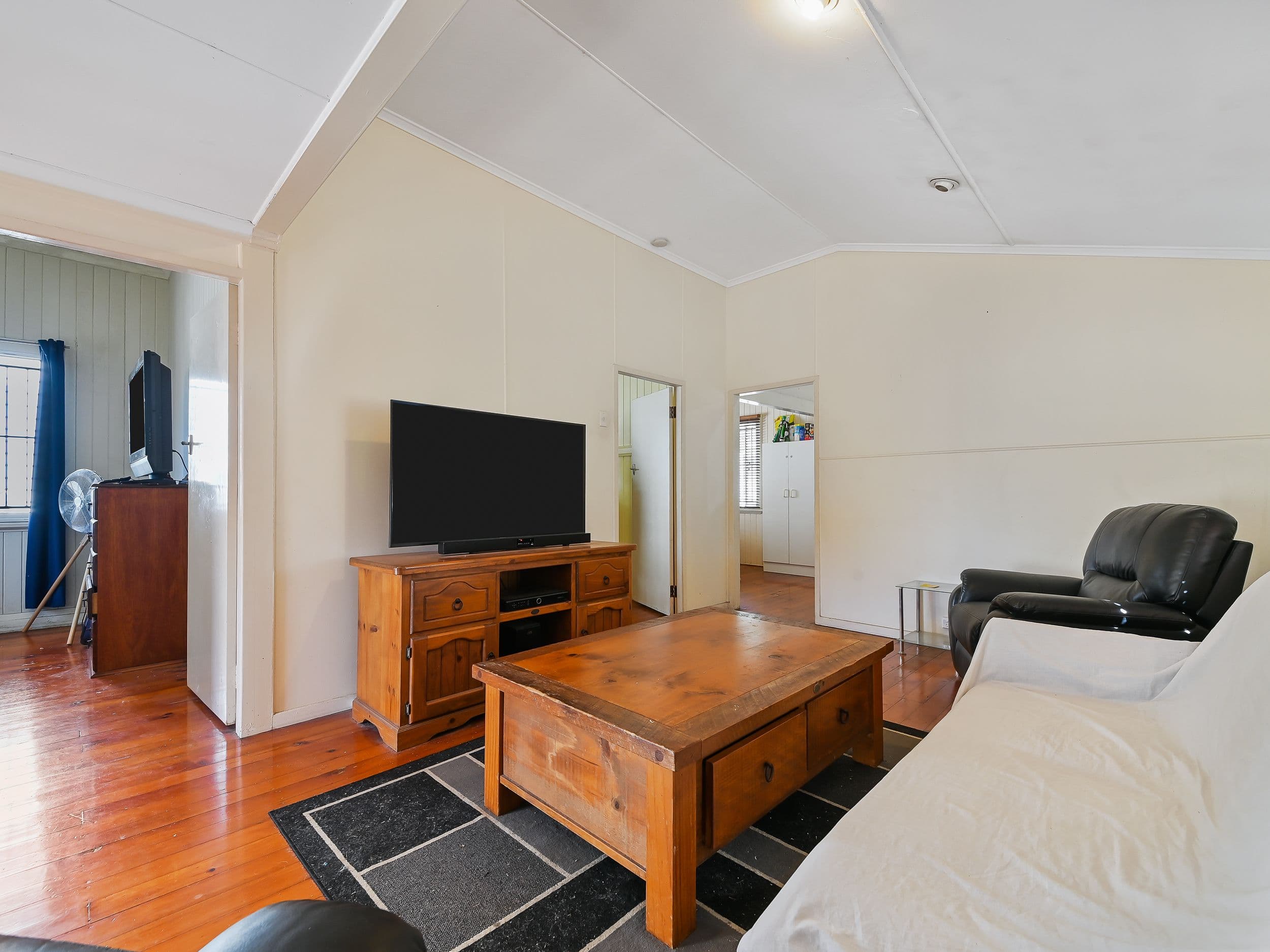 25 Gordon Street, Hendra QLD 4011, Hendra - Thumbnail 3