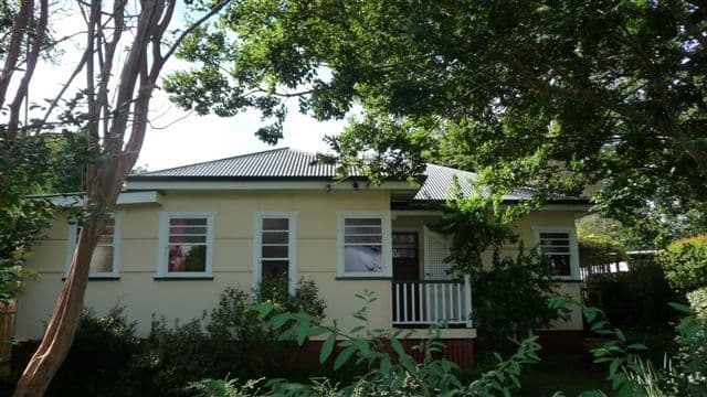 27 Geoffrey Street, MOUNT LOFTY QLD 4350, Mount Lofty - Image 1