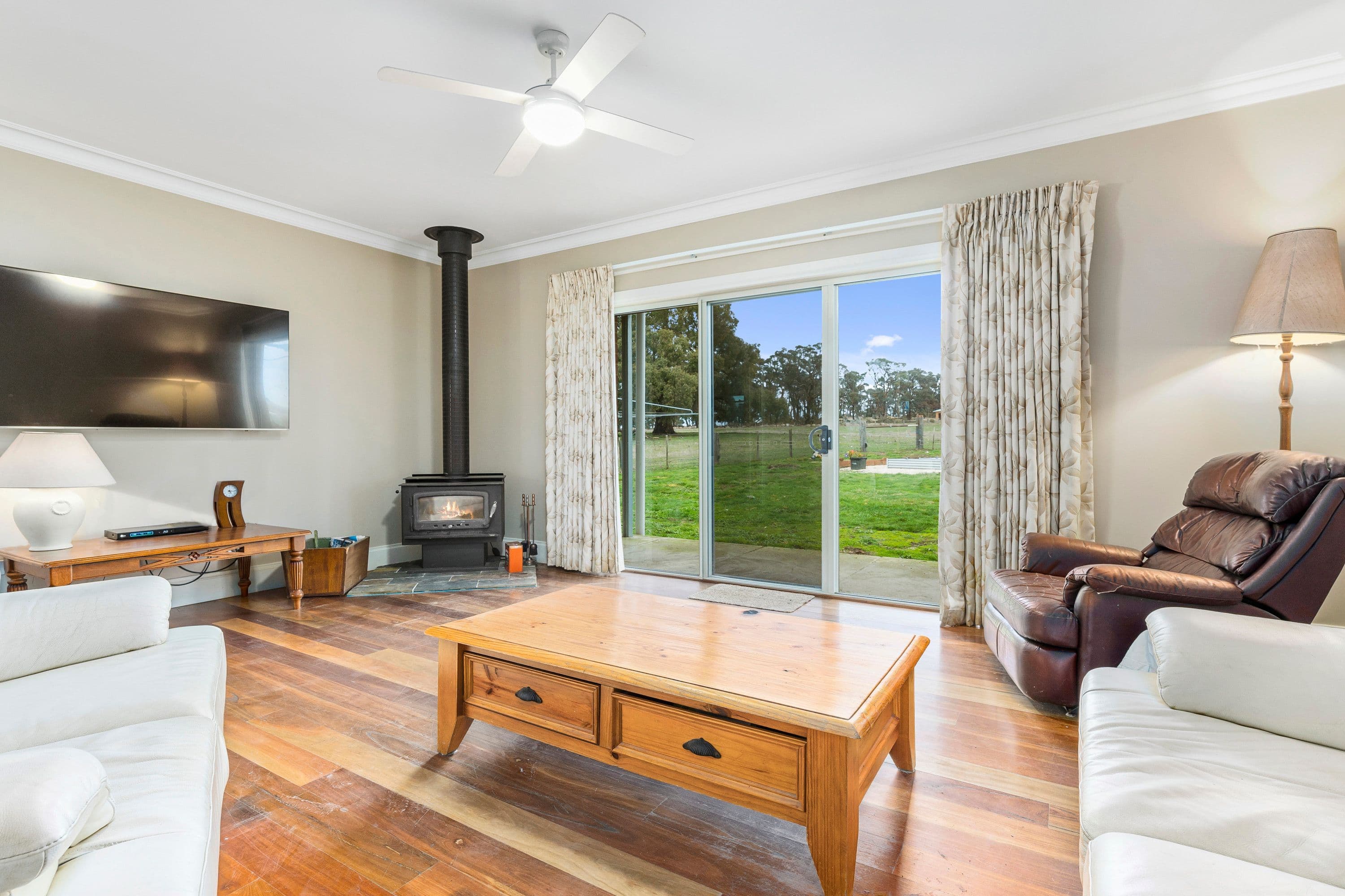 120 Harpers Road, Woodend VIC 3442, Woodend - Thumbnail 8