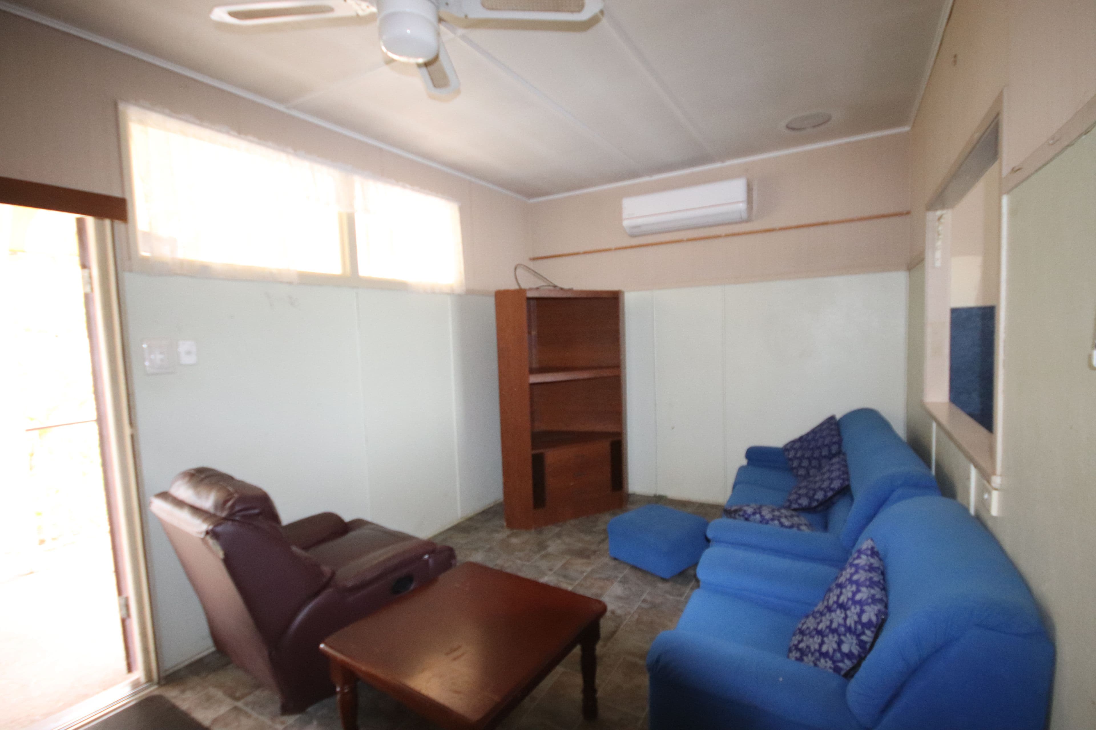 38 Kelvin Street, Monto QLD 4630, Monto - Thumbnail 2