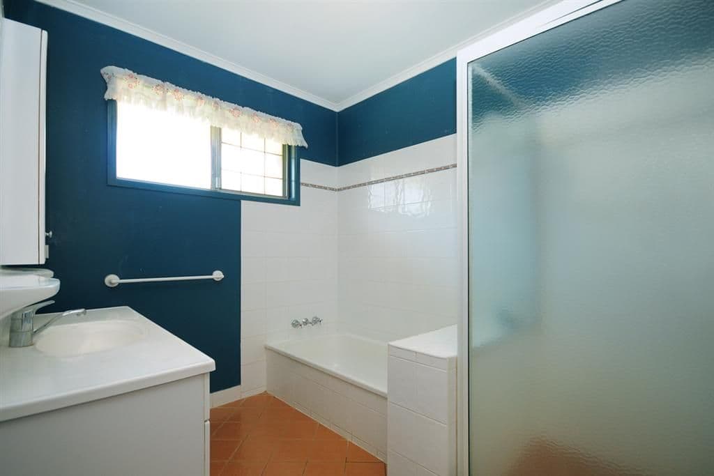 24 Jean Street, HARRISTOWN QLD 4350, Harristown - Thumbnail 3