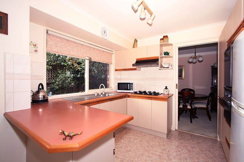 115 Erica Court, HEATHMONT VIC 3135, Heathmont - Thumbnail 2