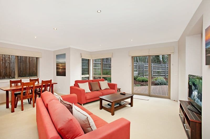 4 Red Berry Lane, ROSANNA VIC 3084, Rosanna - Thumbnail 2