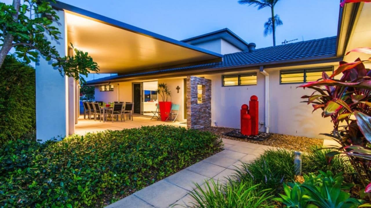 7 Namatjira Street, Paradise Point QLD 4216, Paradise Point - Image 1