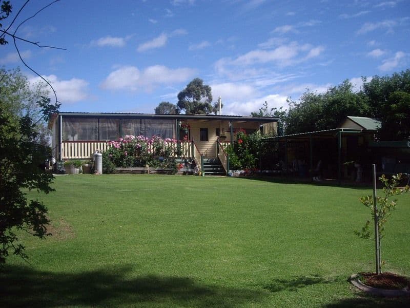 12 Grandview Drive, NAGAMBIE VIC 3608, Nagambie - Thumbnail 2