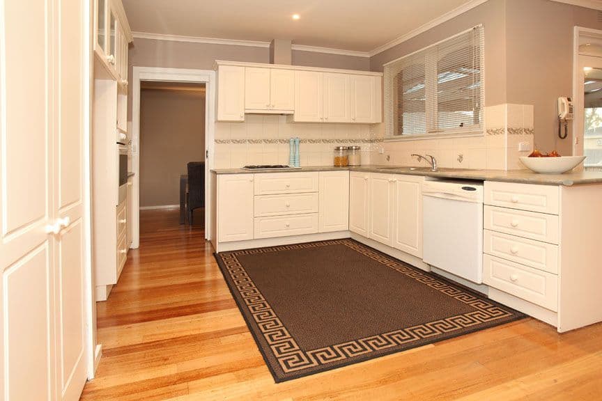 6 Roswell Street, GLEN WAVERLEY VIC 3150, Glen Waverley - Thumbnail 2