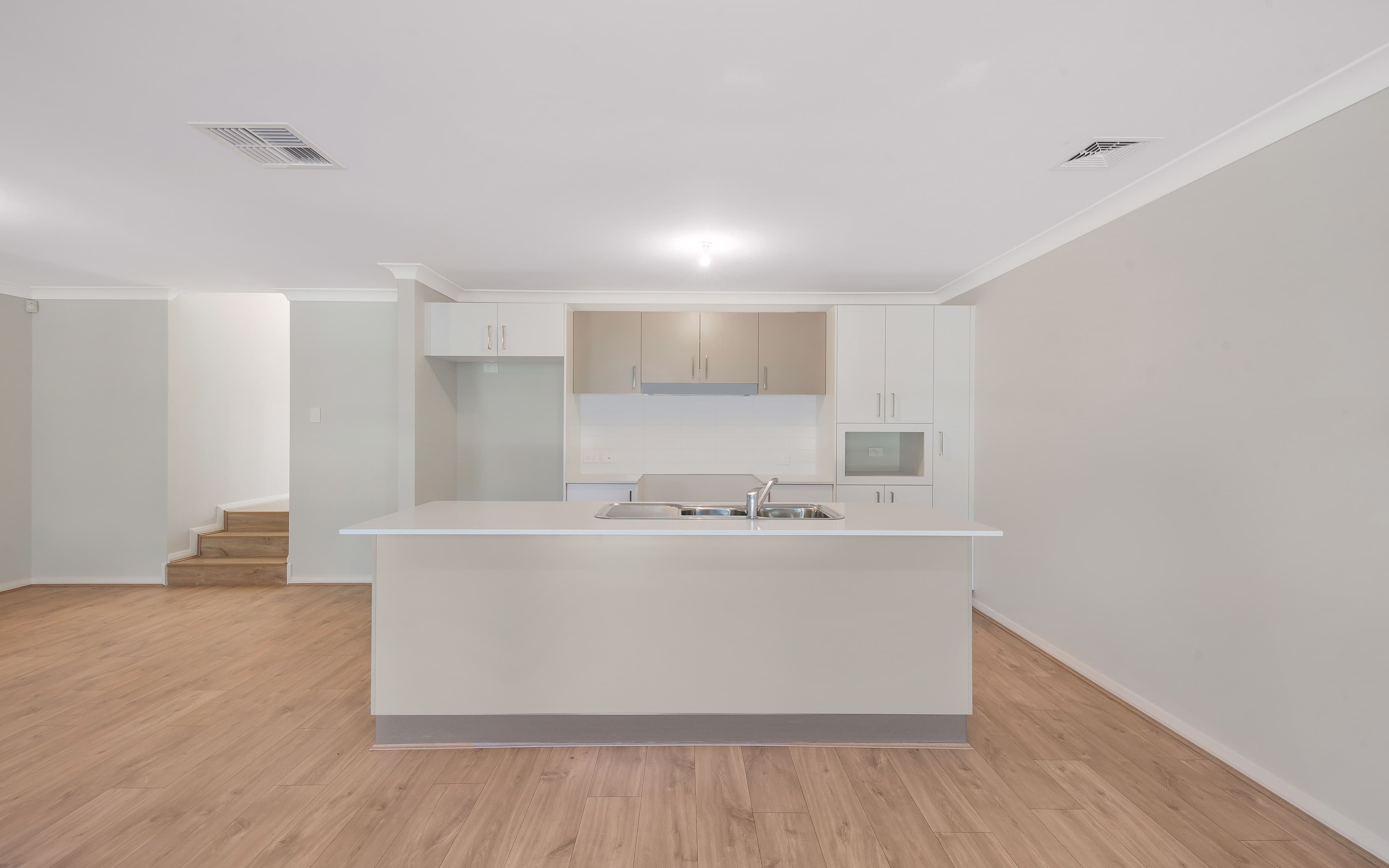 13 Roycroft Avenue, Burnside - Thumbnail 4
