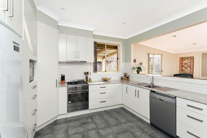 1 Monckton Avenue, MOUNT WARRIGAL NSW 2528, Mount Warrigal - Thumbnail 2