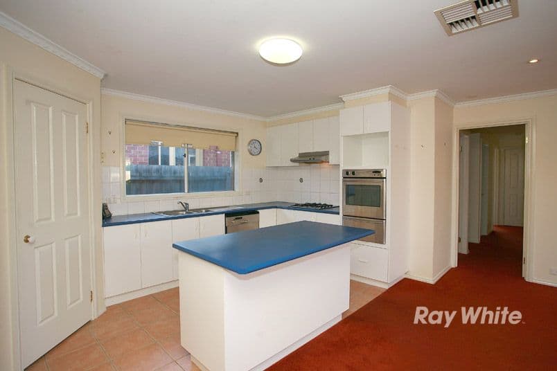 8 Butterwick Terrace, CRANBOURNE EAST VIC 3977, Cranbourne East - Thumbnail 4
