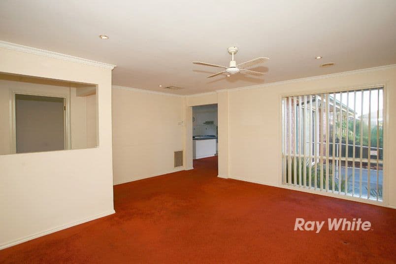 8 Butterwick Terrace, CRANBOURNE EAST VIC 3977, Cranbourne East - Thumbnail 5