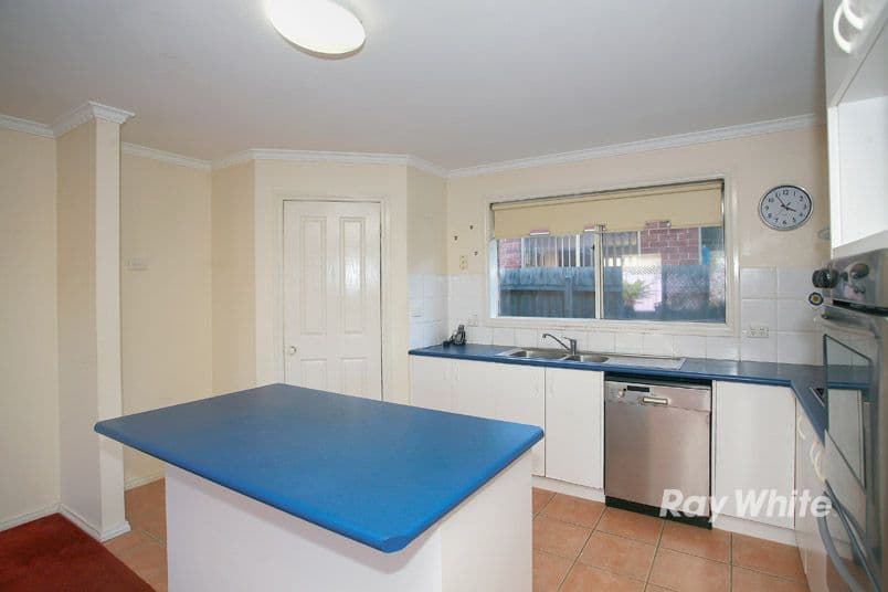 8 Butterwick Terrace, CRANBOURNE EAST VIC 3977, Cranbourne East - Thumbnail 6