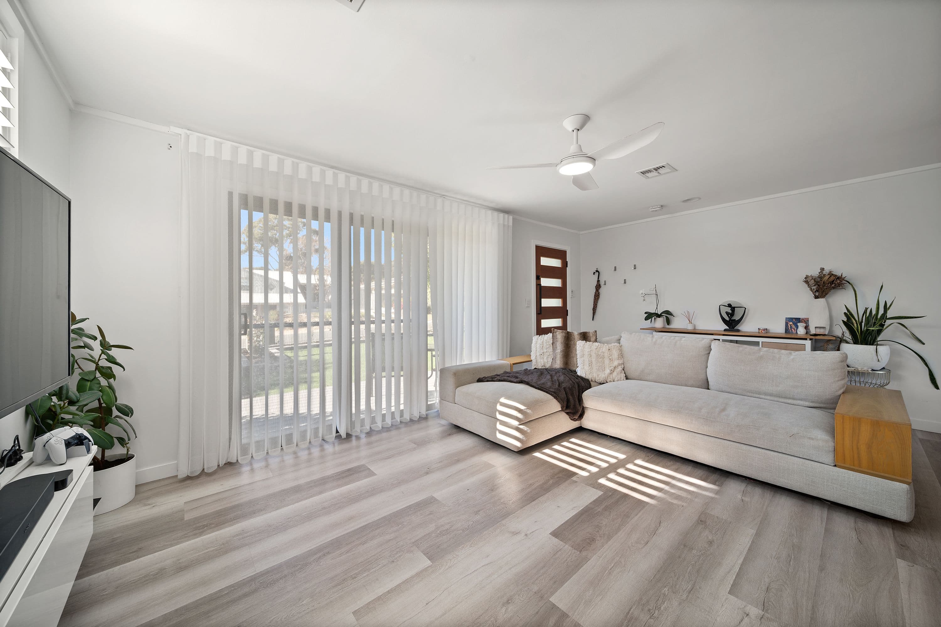 3 Maranboy Street, Fisher ACT 2611, Fisher - Thumbnail 2