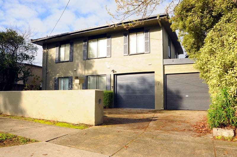 7 Laura Road, KNOXFIELD VIC 3180, Knoxfield - Image 1