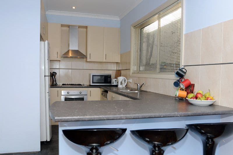 7 Laura Road, KNOXFIELD VIC 3180, Knoxfield - Thumbnail 7