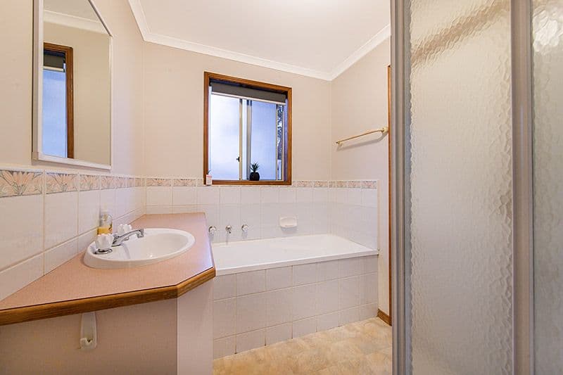 5A Barilla Court, Cranbourne VIC 3977, Cranbourne - Thumbnail 5