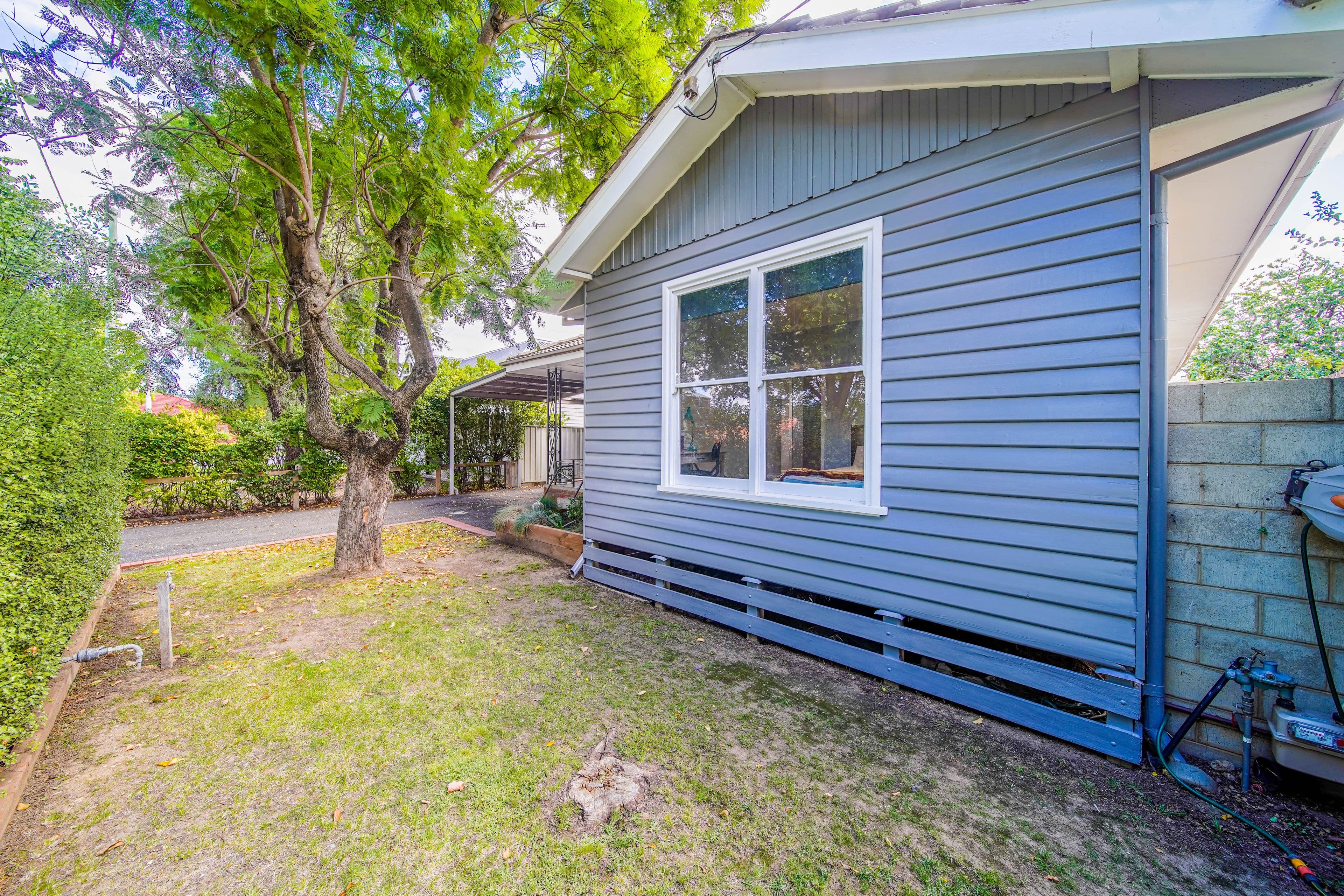 19 Weeroona Avenue, North Bendigo VIC 3550, North Bendigo - Thumbnail 2