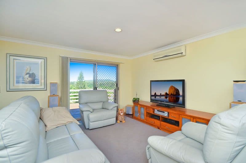 12 Brigantine Court, CURRUMBIN WATERS QLD 4223, Currumbin Waters - Thumbnail 5