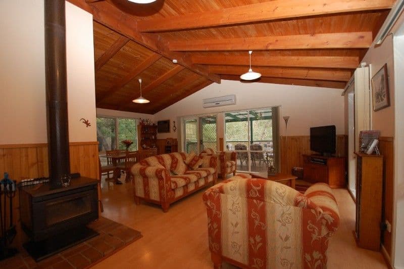 8 Marne Road, MOUNT EVELYN VIC 3796, Mount Evelyn - Thumbnail 5
