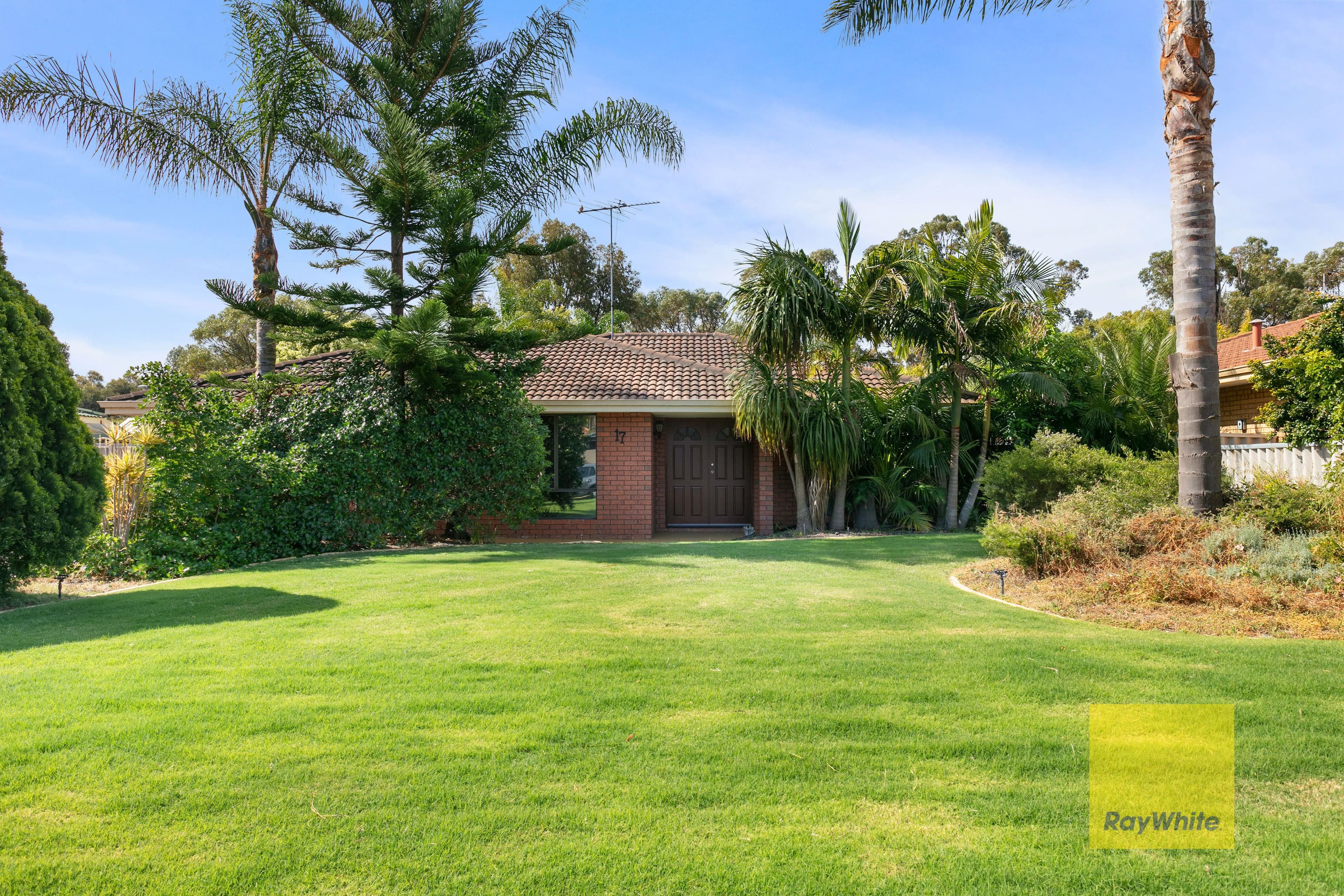 17 Romford Place, Kingsley WA 6026, Kingsley - Image 1