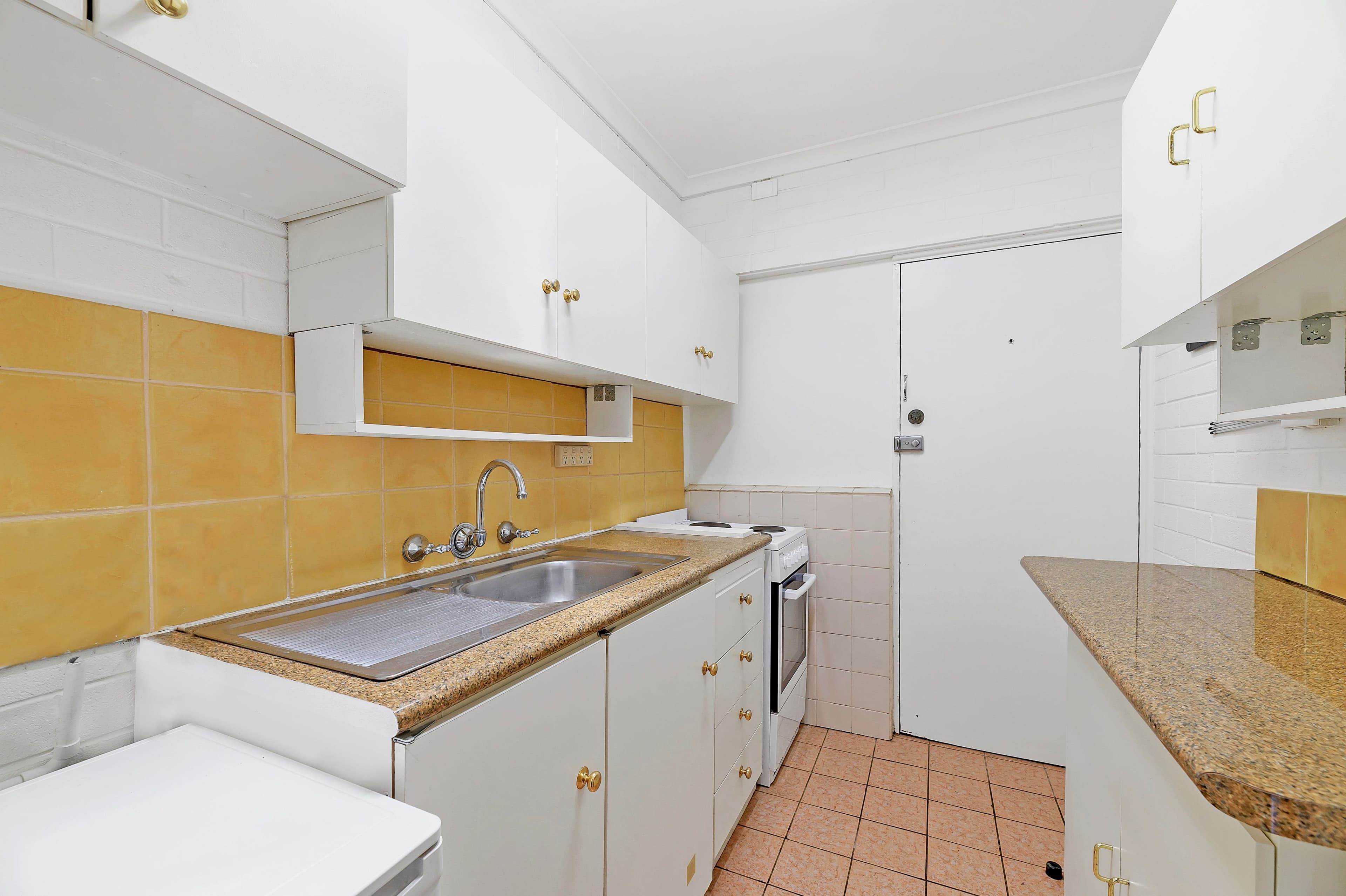 13-15 Gilmore Place, Queanbeyan NSW 2620, Queanbeyan West - Thumbnail 2