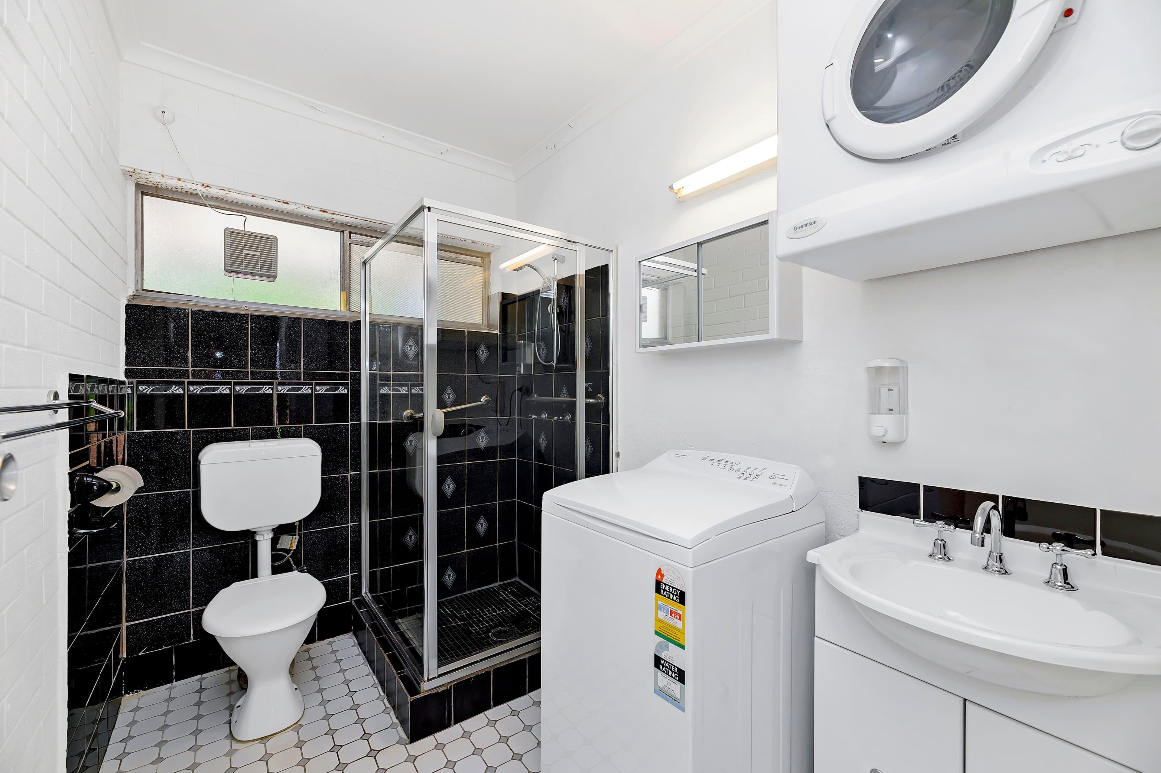 13-15 Gilmore Place, Queanbeyan NSW 2620, Queanbeyan West - Thumbnail 7