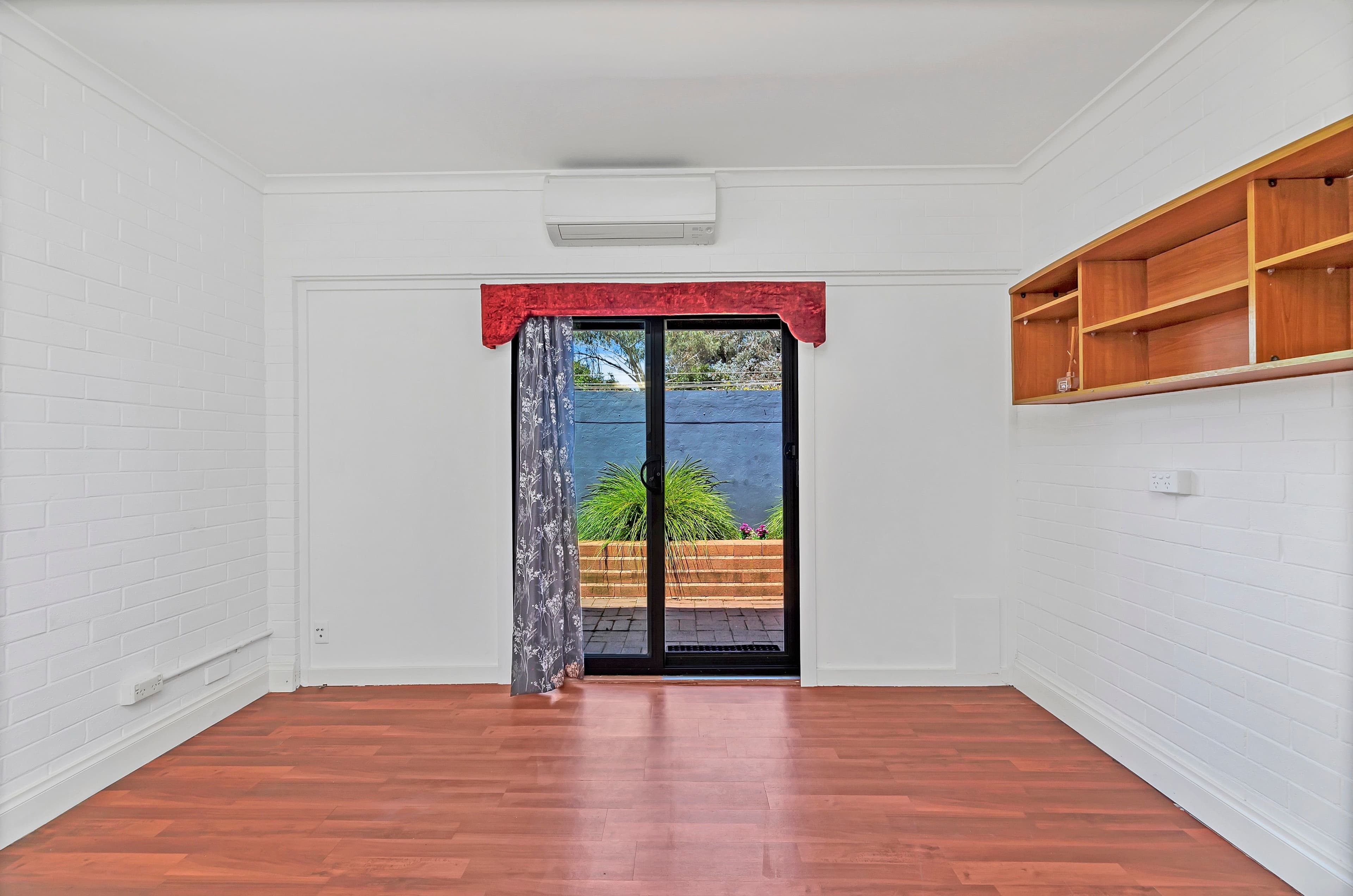 13-15 Gilmore Place, Queanbeyan NSW 2620, Queanbeyan West - Thumbnail 8