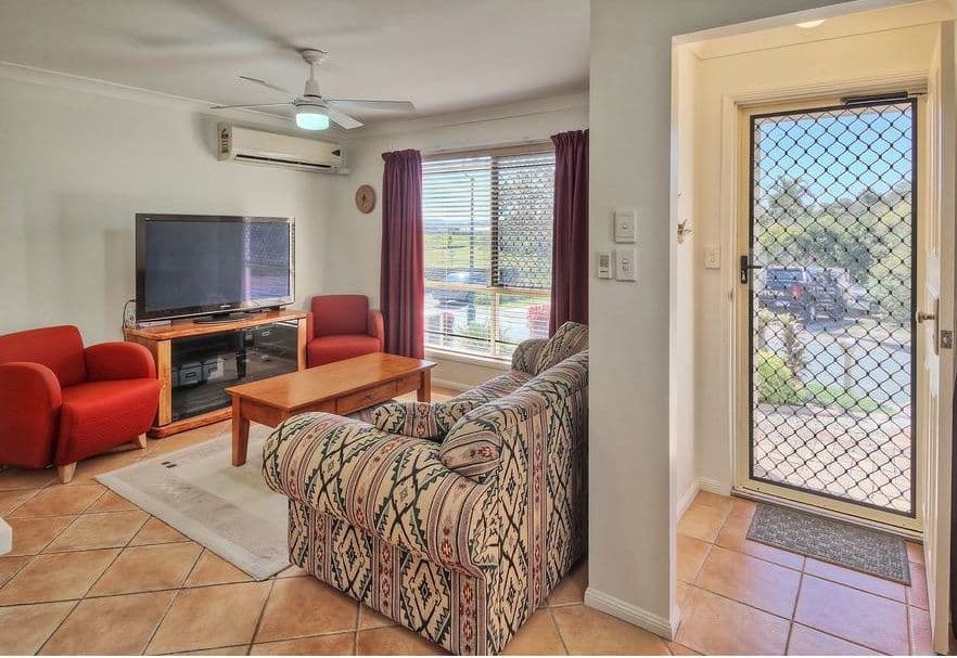 110 Rosenthal Boulevard, Sunbury - Thumbnail 2