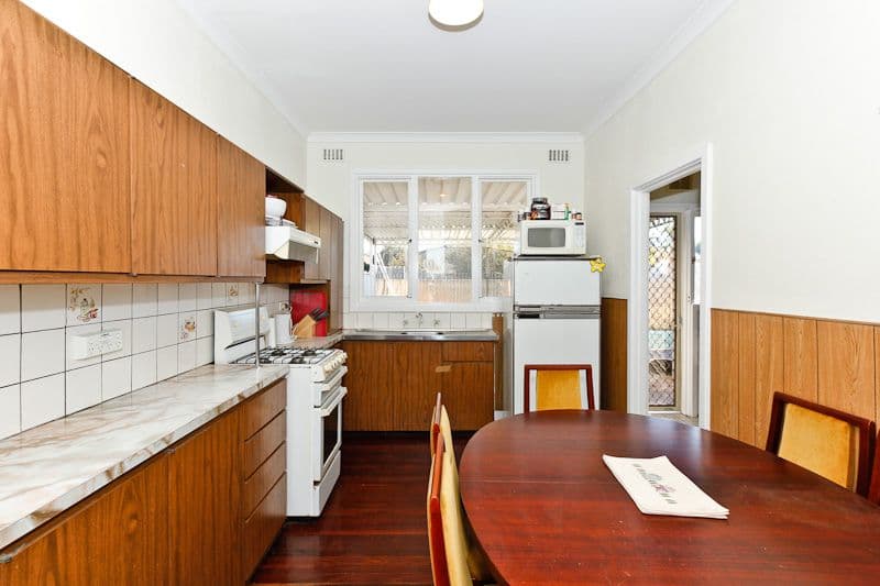 13 Swincer Way, KOONDOOLA WA 6064, Koondoola - Thumbnail 2