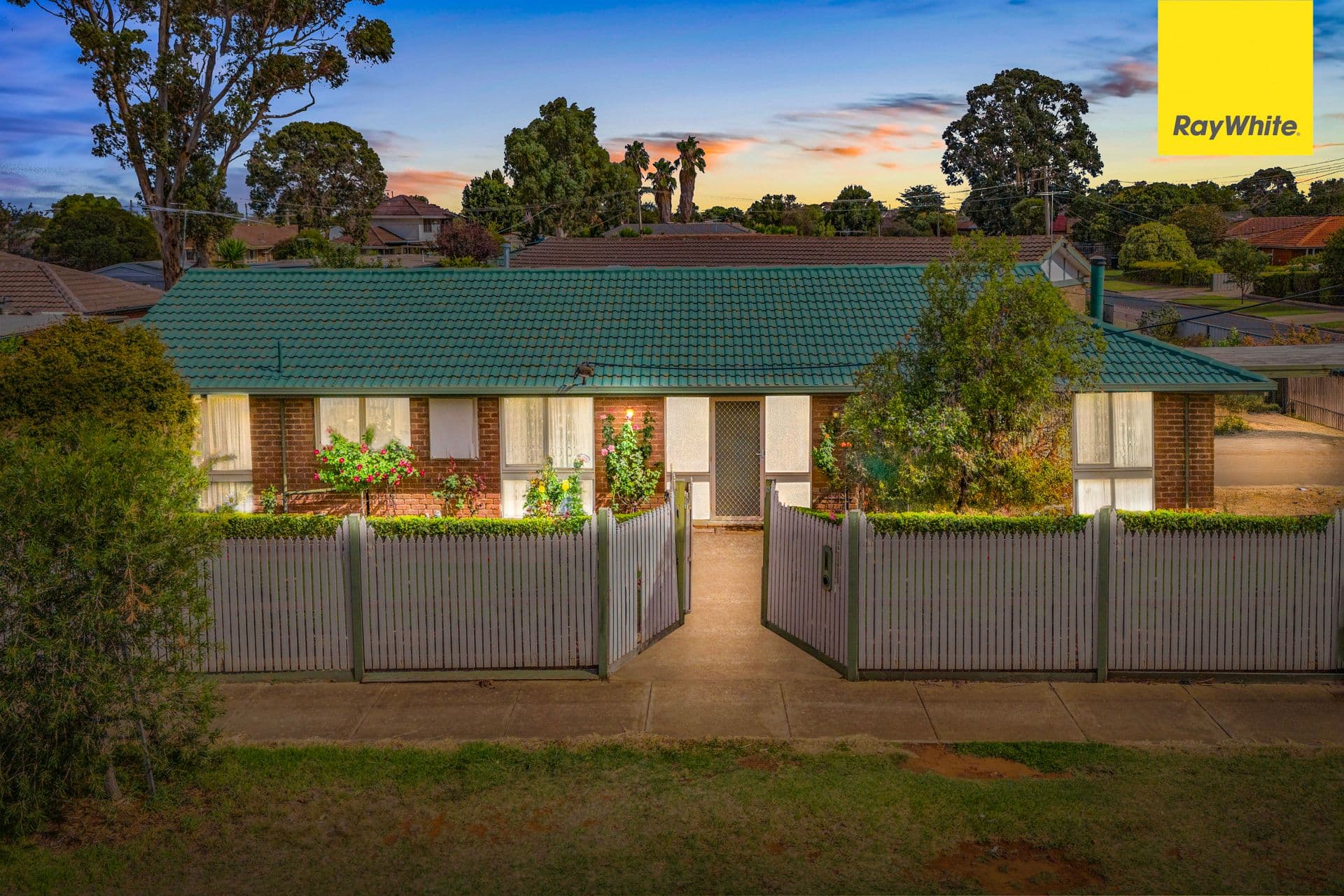 26 Lawson Road, Melton South VIC 3338, Melton South - Thumbnail 2