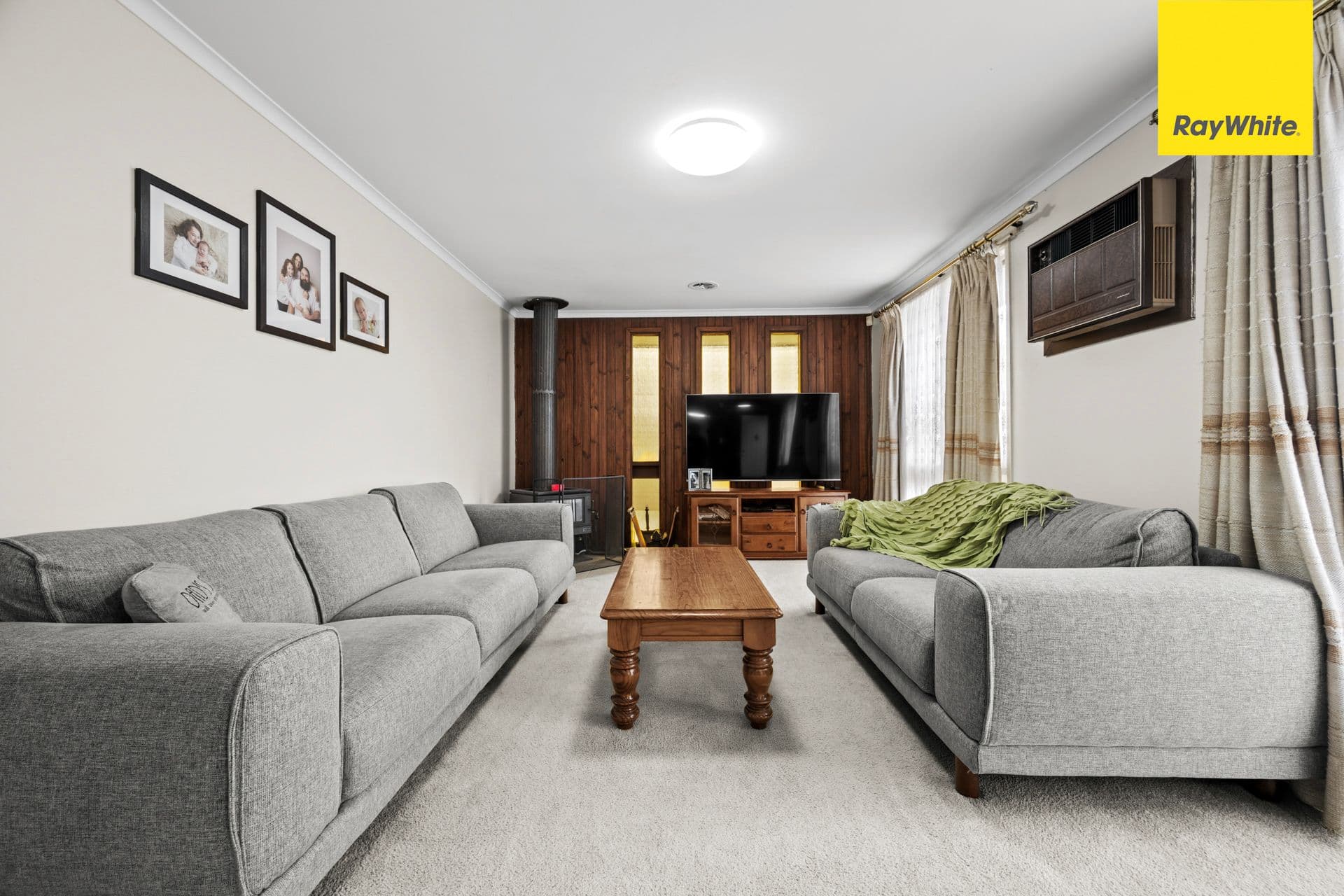 26 Lawson Road, Melton South VIC 3338, Melton South - Thumbnail 3
