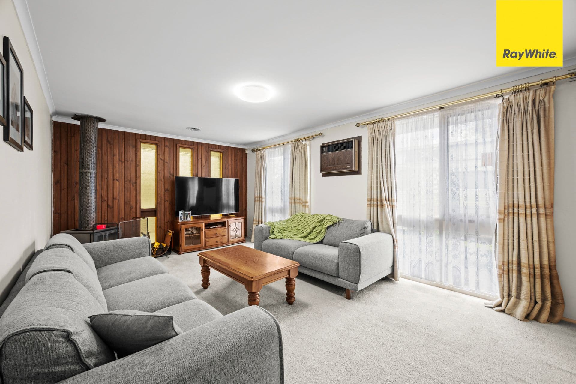 26 Lawson Road, Melton South VIC 3338, Melton South - Thumbnail 4