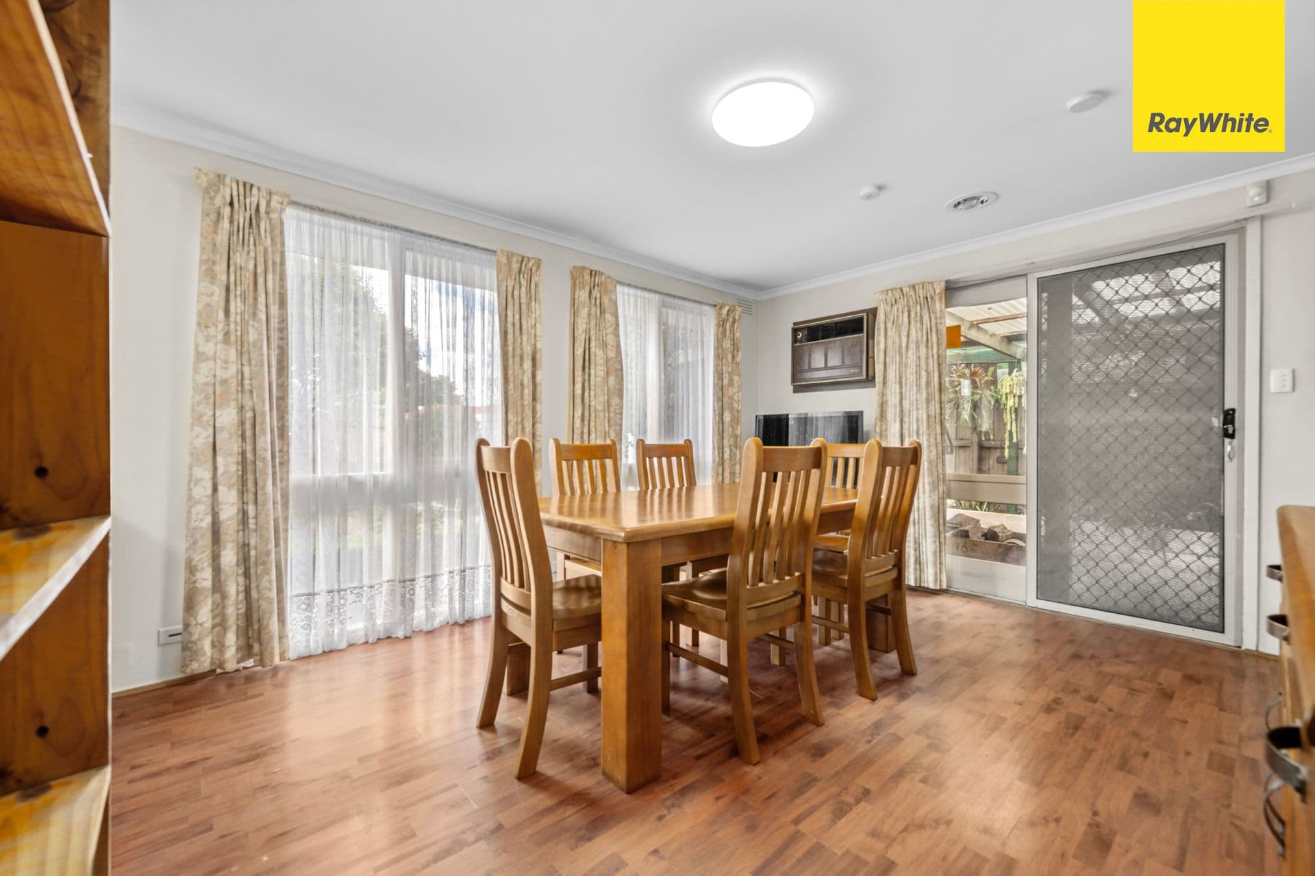26 Lawson Road, Melton South VIC 3338, Melton South - Thumbnail 8