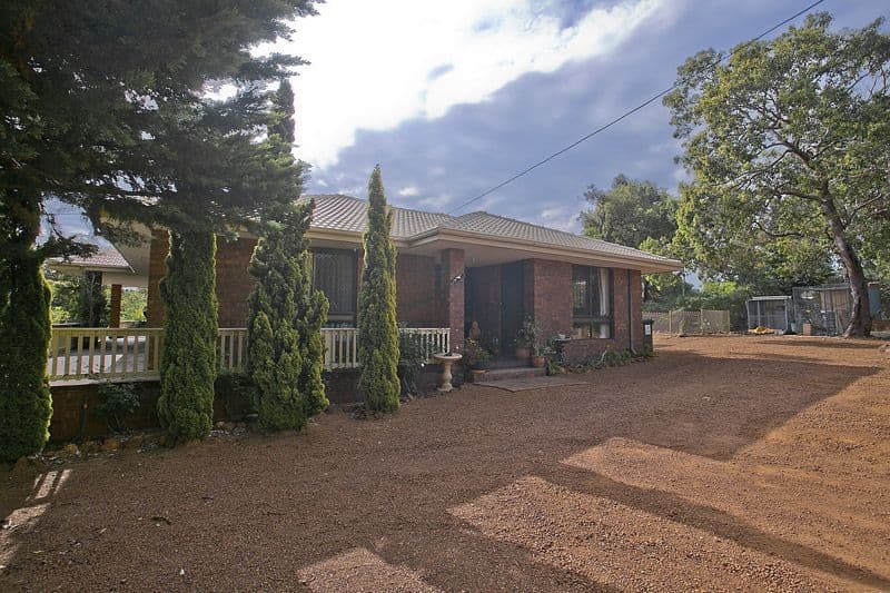 40 Robins Road, KALAMUNDA WA 6076, Kalamunda - Image 1