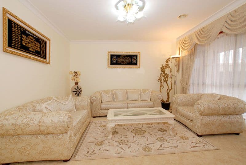 12 Wanderer Court, WERRIBEE VIC 3030, Werribee - Thumbnail 2