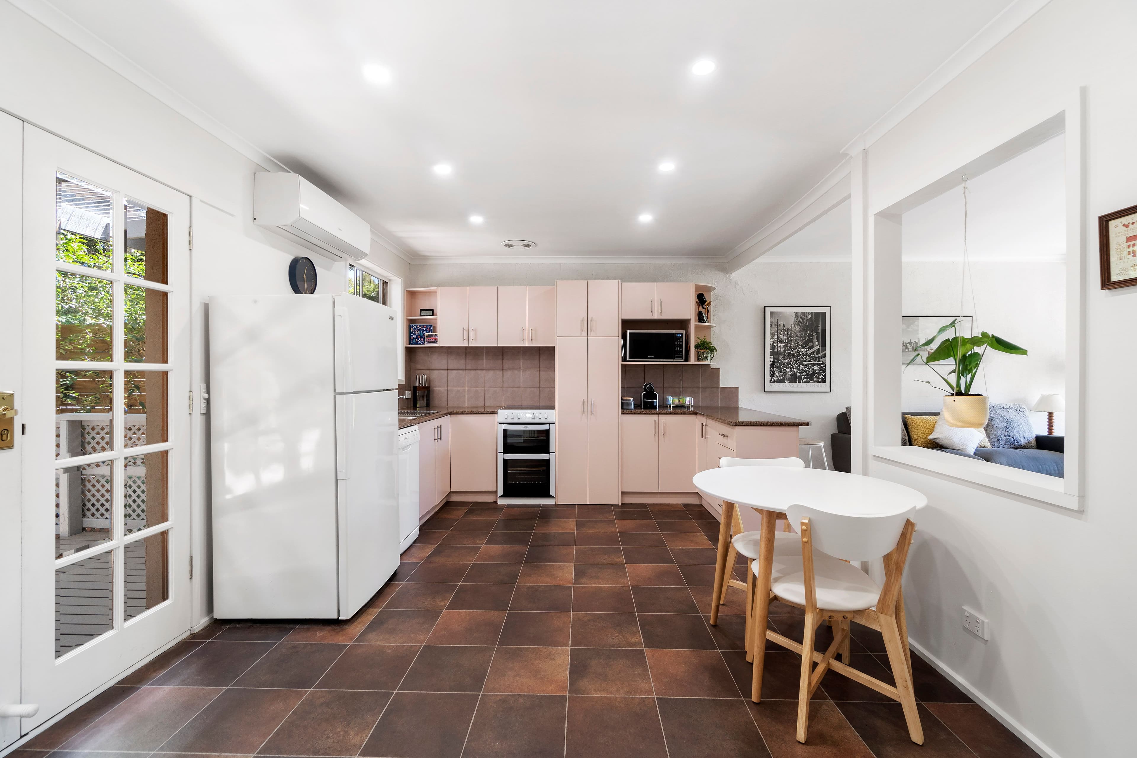 10-12 Ray Street, Croydon VIC 3136, Croydon - Thumbnail 3