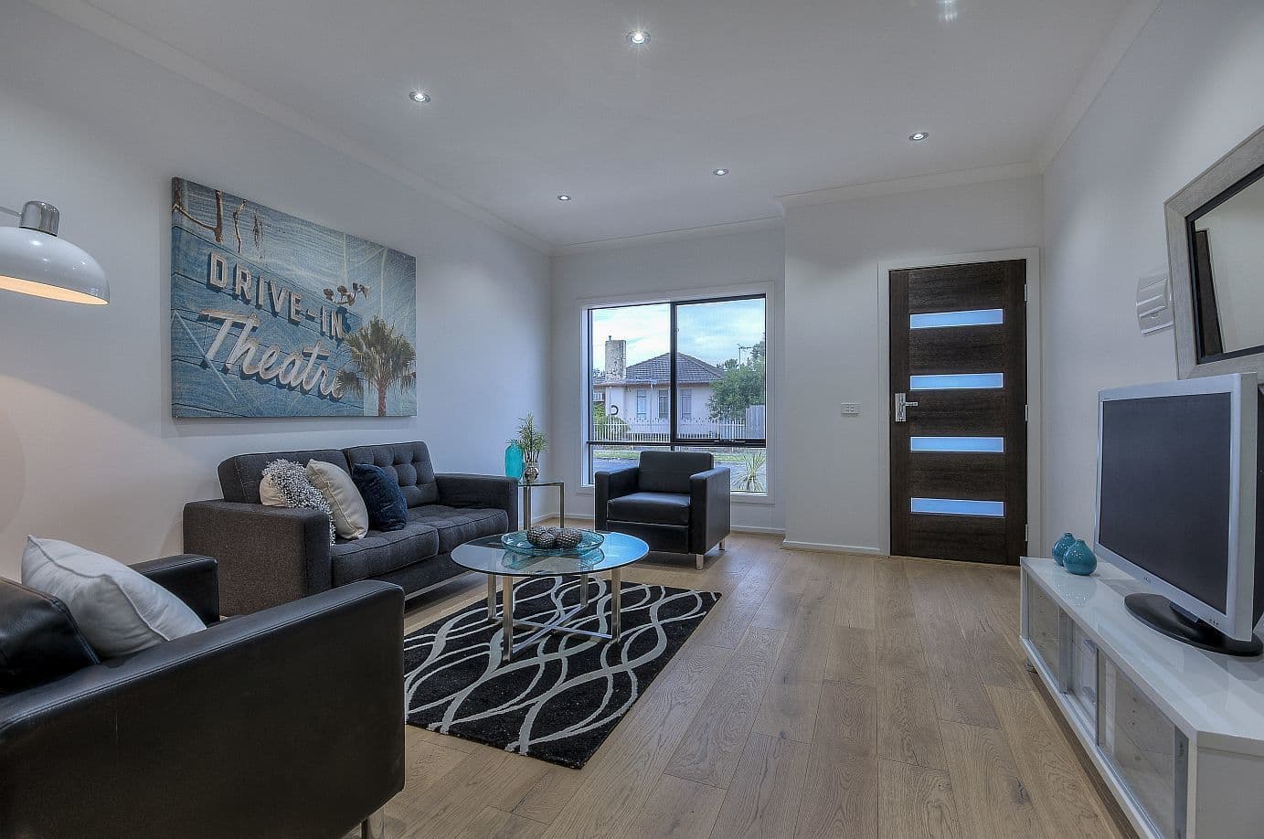 1B Newton Street, Reservoir VIC 3073, Reservoir - Thumbnail 2
