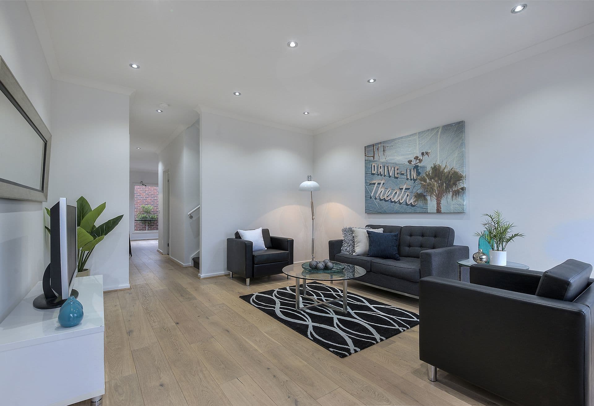 1B Newton Street, Reservoir VIC 3073, Reservoir - Thumbnail 3