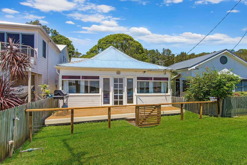 21 Pretty Beach Road, Pretty Beach - Thumbnail 2