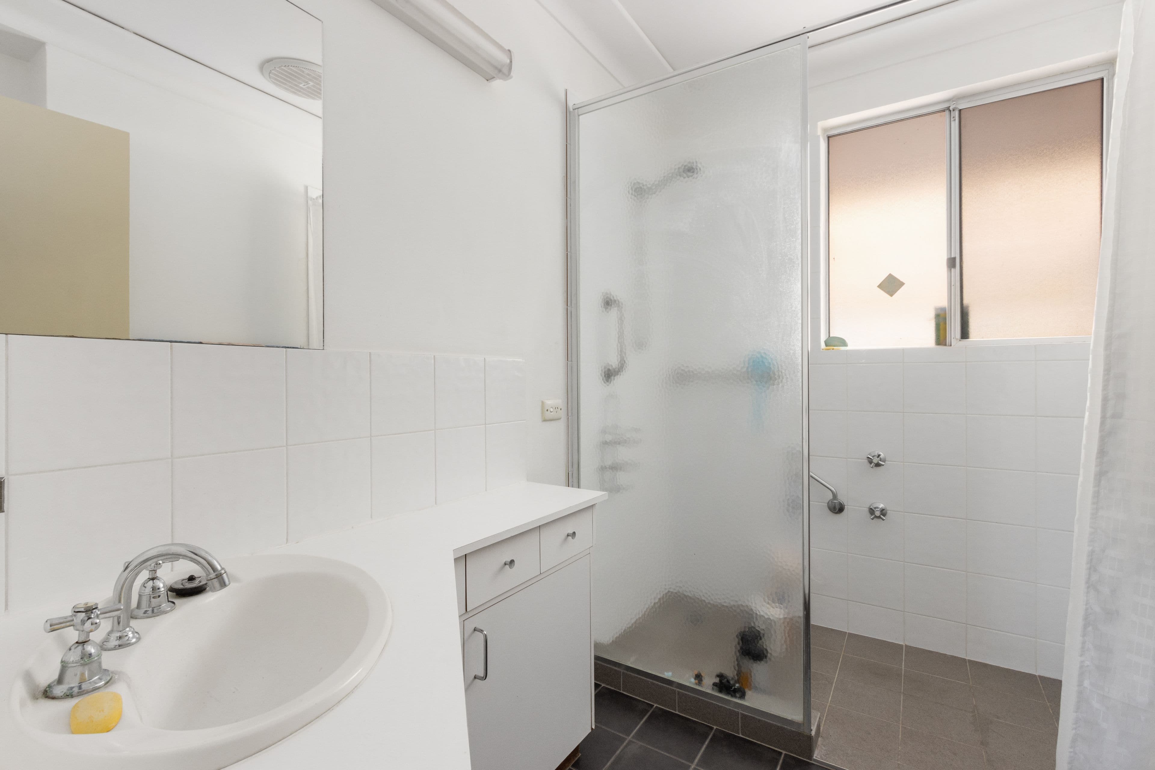 11 Ellesmere Road, Swan View WA 6056, Swan View - Thumbnail 6