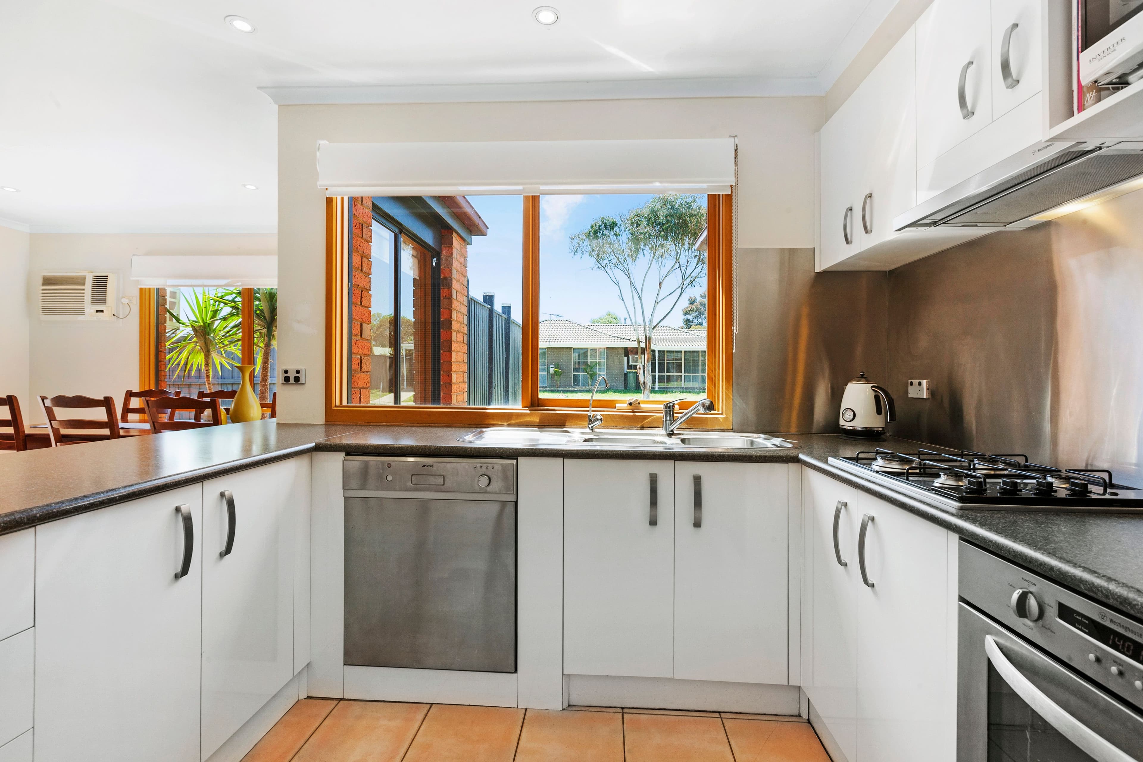 22 Pembroke Street, Parramatta Park - Thumbnail 4