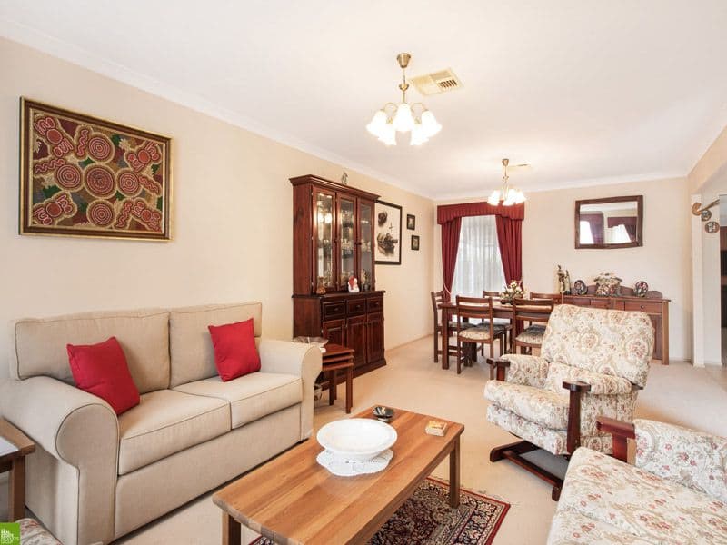 4 Farmhouse Lane, Haywards Bay - Thumbnail 2