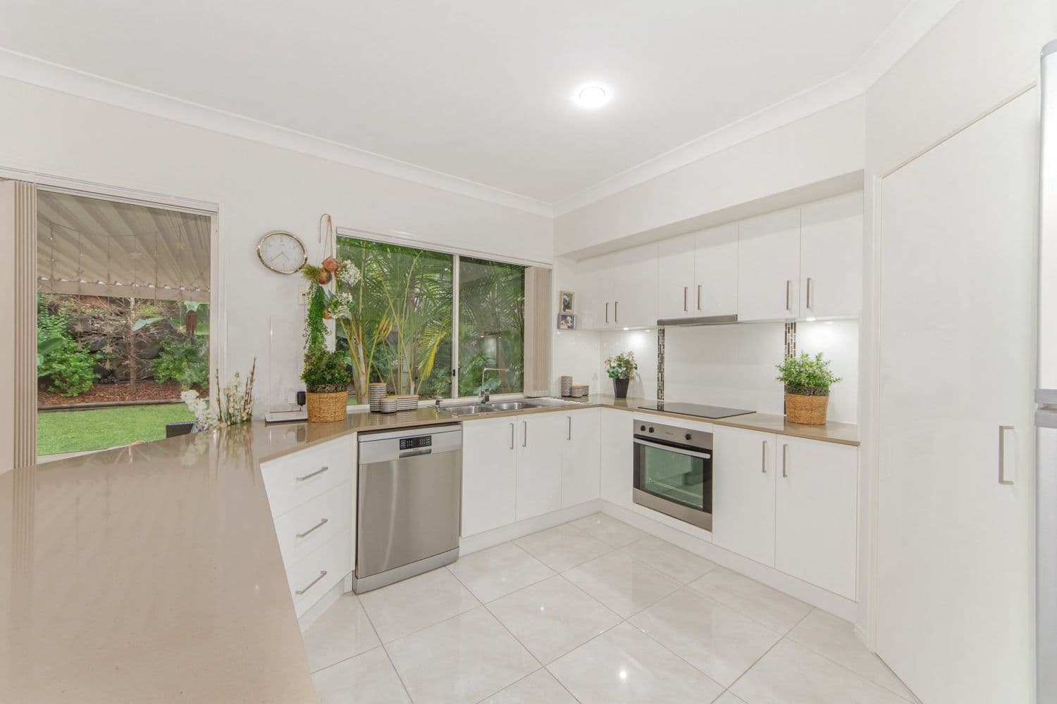 22/4 Macarthur Ave, Revesby NSW 2212, Revesby - Thumbnail 3
