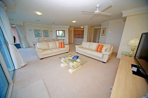 11 'Oceana on Broadbeach'100 Old Burleigh Road, BROADBEACH QLD 4218, Broadbeach - Thumbnail 3