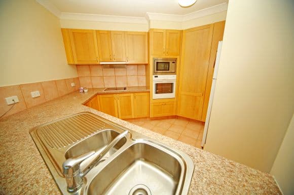 11 'Oceana on Broadbeach'100 Old Burleigh Road, BROADBEACH QLD 4218, Broadbeach - Thumbnail 5