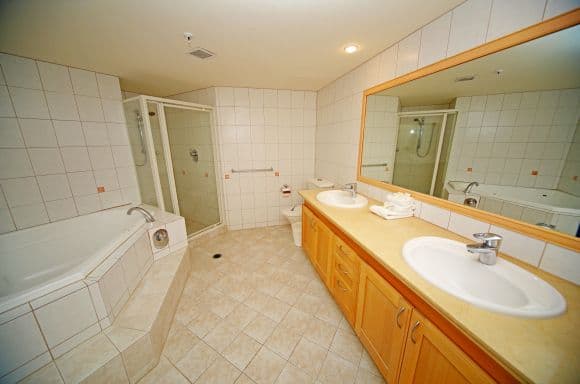 11 'Oceana on Broadbeach'100 Old Burleigh Road, BROADBEACH QLD 4218, Broadbeach - Thumbnail 7