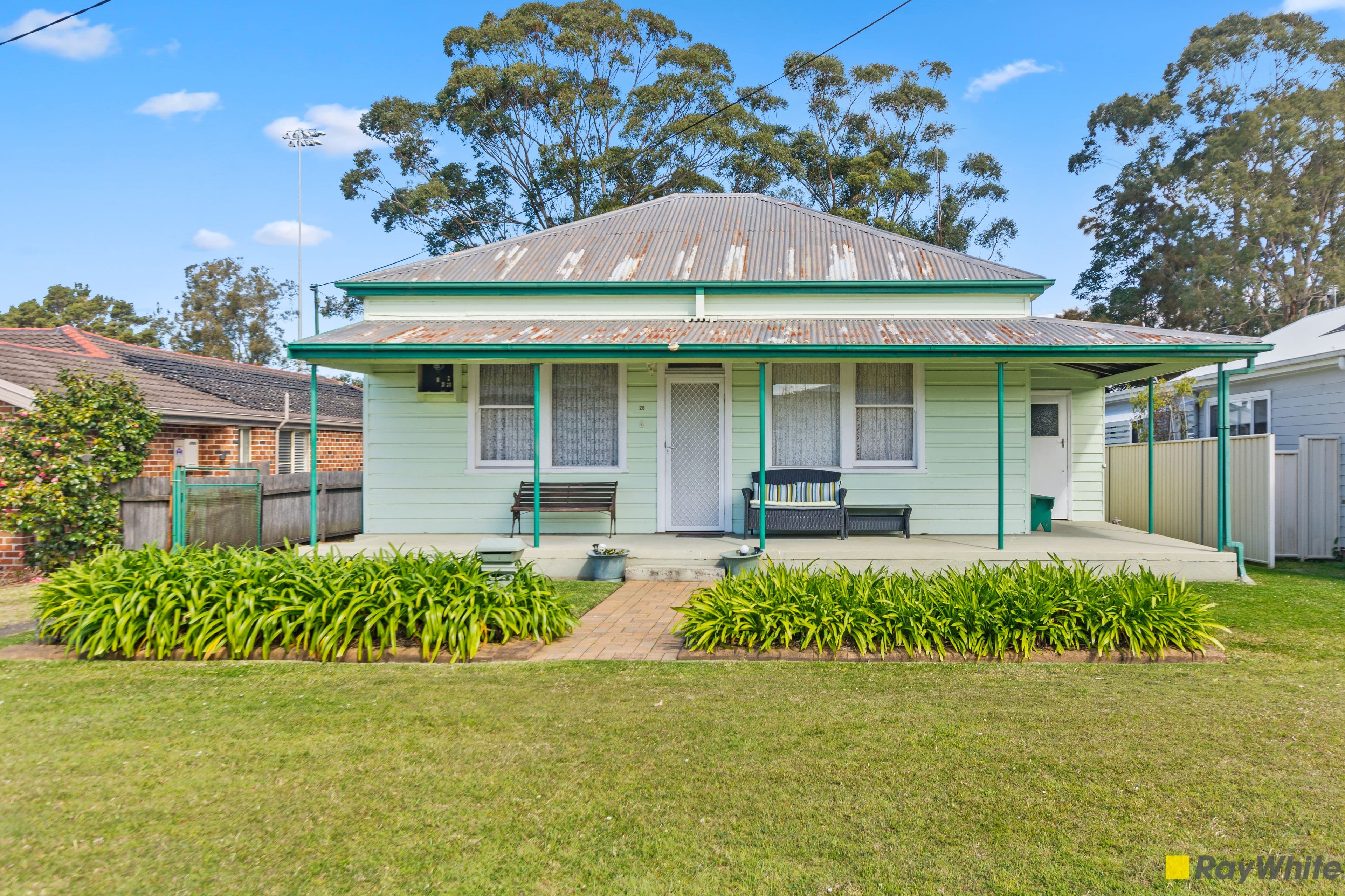 28 Stanhope Street, Woonona NSW 2517, Woonona - Thumbnail 2