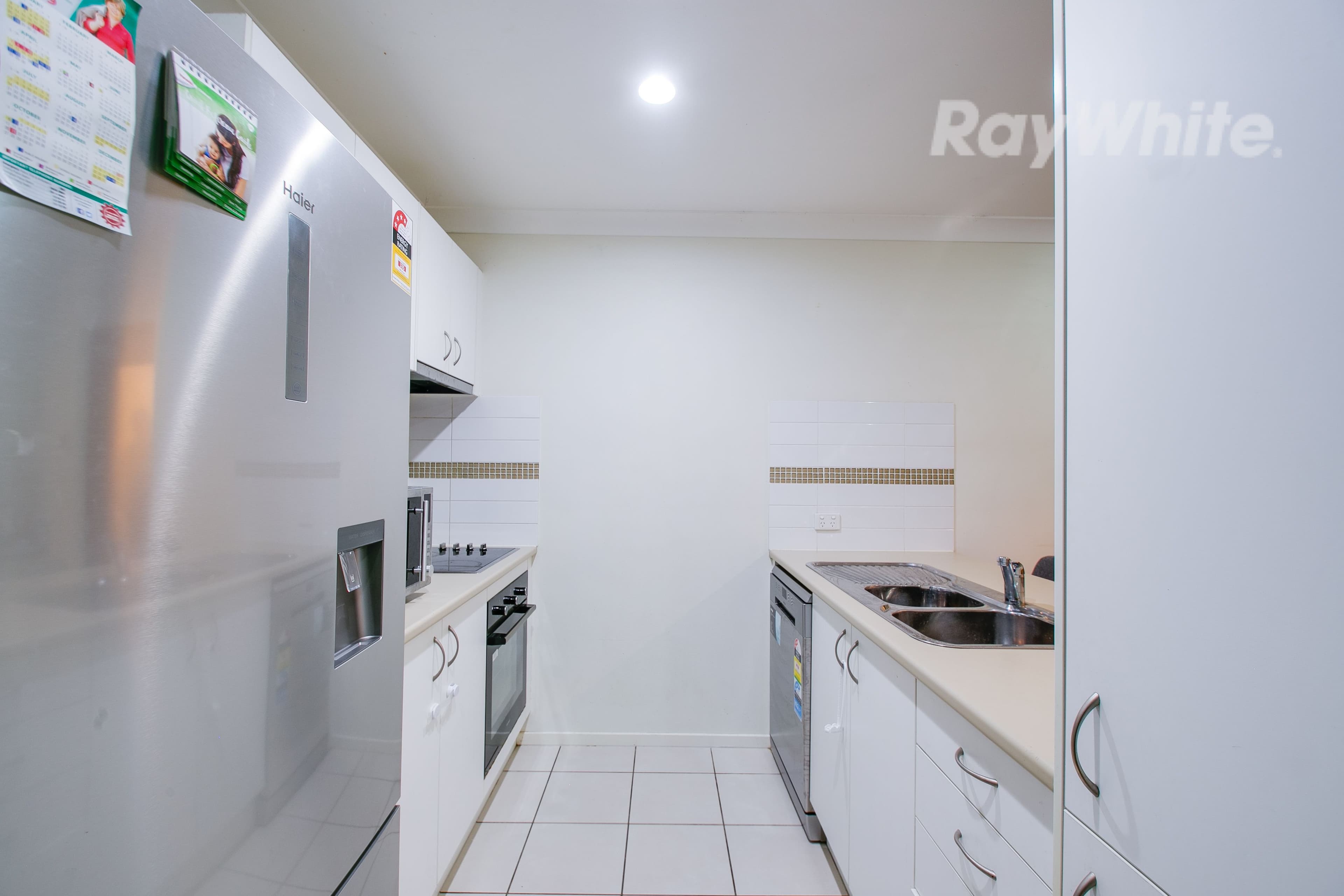 8 Rosegum Place, Redbank Plains QLD 4301, Redbank Plains - Thumbnail 4