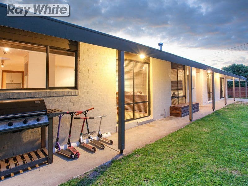 11 Poplar Drive, ROSEBUD VIC 3939, Rosebud - Thumbnail 2